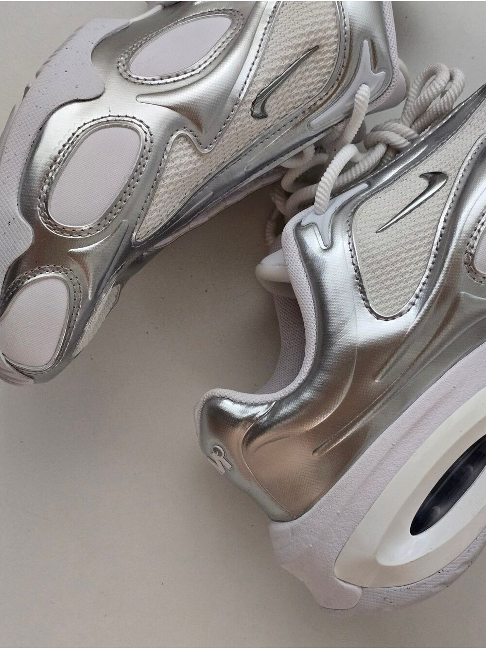 Nike Air Max Muse Metallic Silver Pure Platinum Sneakers Women’s Size 7 NWOT - Picture 5 of 16